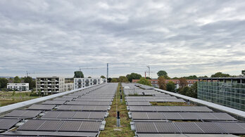 Pressebild: Photovoltaik Mark-Twain-Schule Neu-Ulm