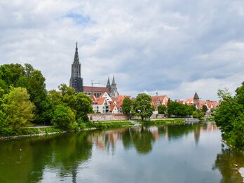 Bild von der Donau auf Ulm und den Ulmer Münster